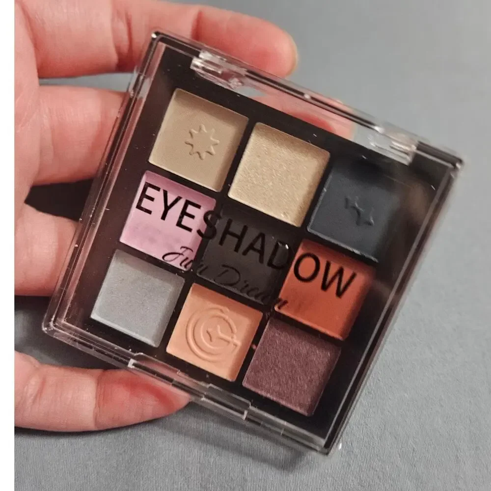Juju Dream 9-Color Eyeshadow Palette Star Isle Fantasy Night NEW